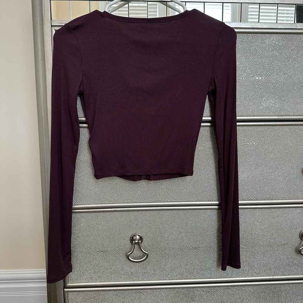 Sunday Best Holly Longsleeve - Picture 4 of 9